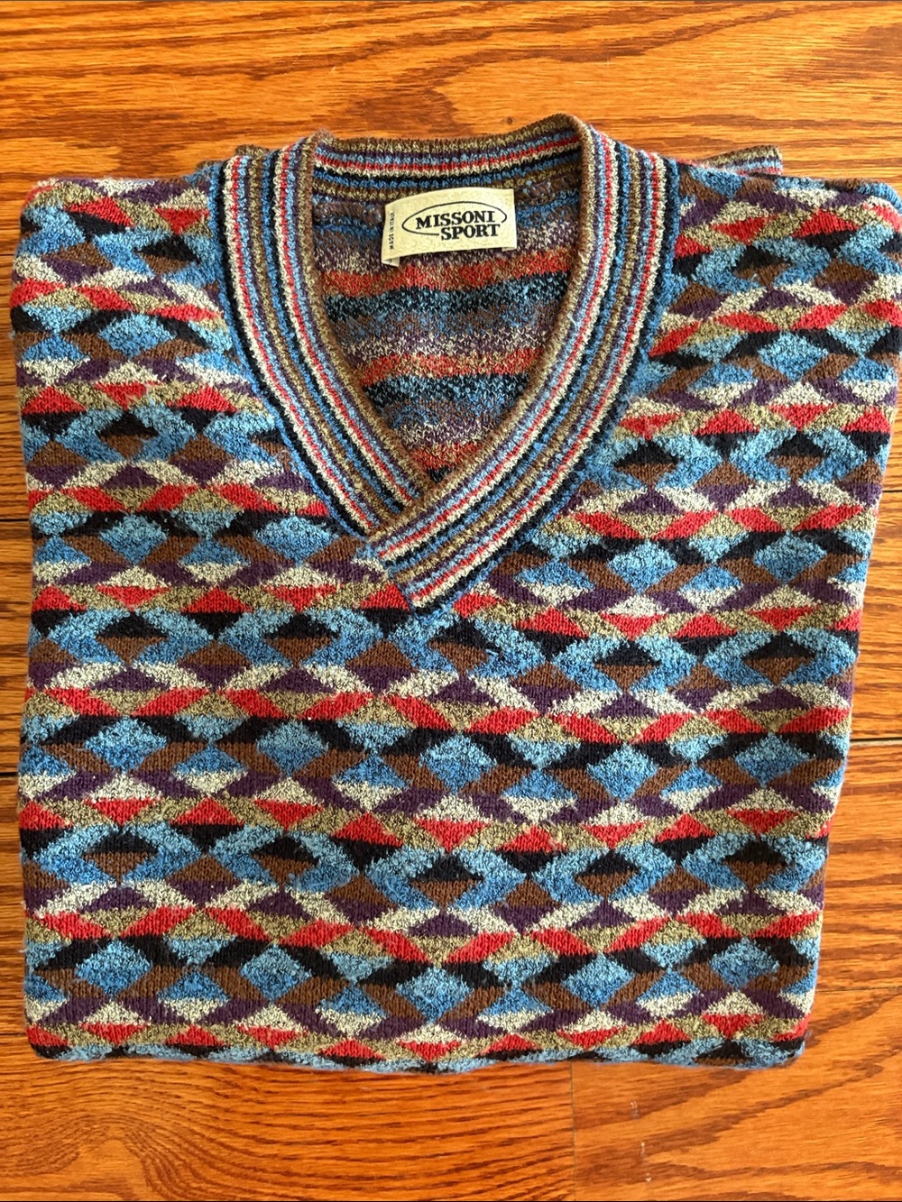 Missoni Sport Men's V-Neck Diamond-Pattern Sweater in Blue, Brown, Red - size 50